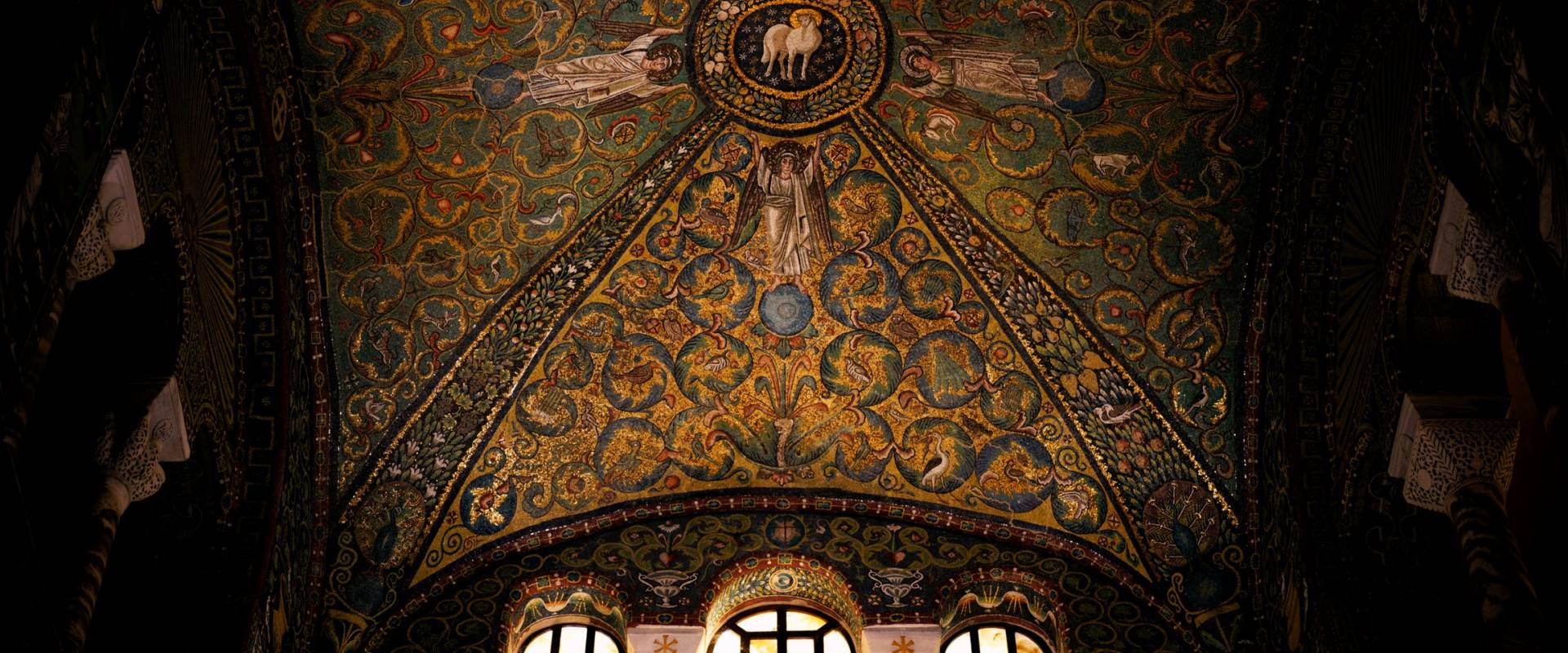 Basilica di San Vitale, I mosaici del presbiterio photo by _o0OKO0o_